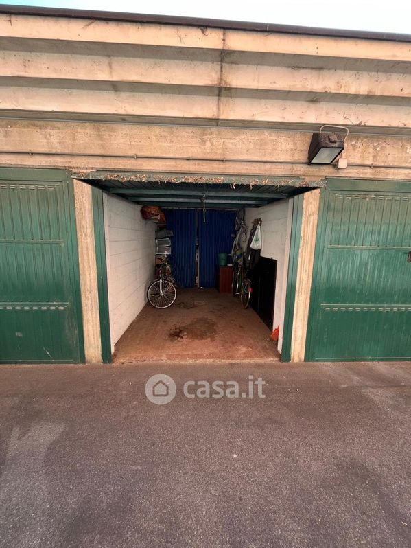 Garage/Posto auto in Vendita in Via Ugo Foscolo a Castel Maggiore