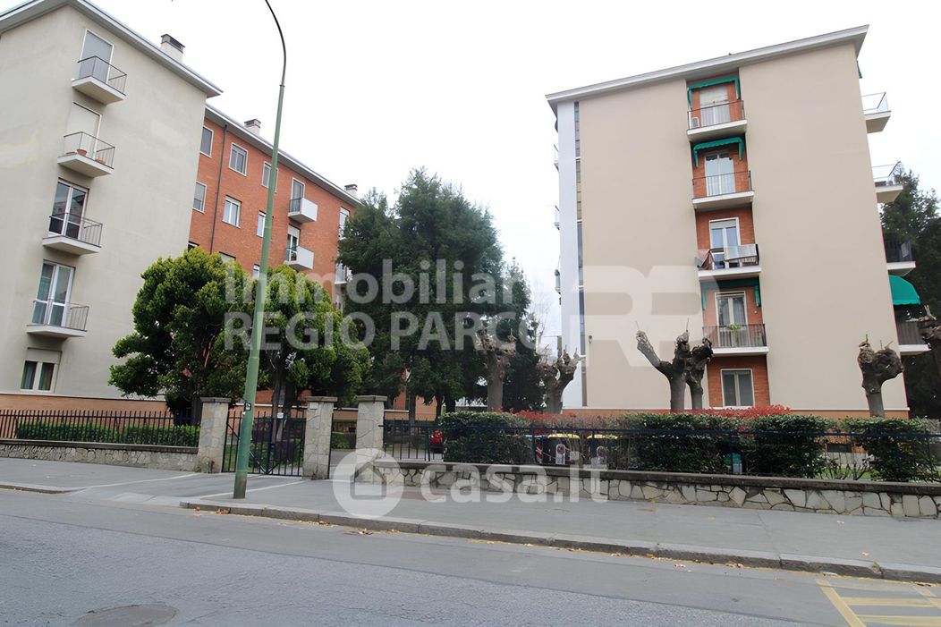 Appartamento in Vendita in Corso Taranto 137 a Torino