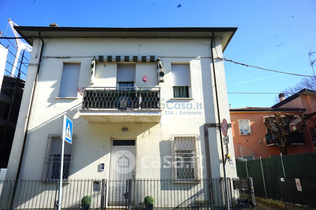 Casa Bi/Trifamiliare in Vendita in Via Amalasunta 29 a Ravenna