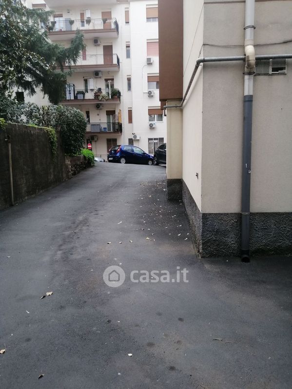 Garage/Posto auto in Vendita in Via Carnazza 89 a Tremestieri Etneo
