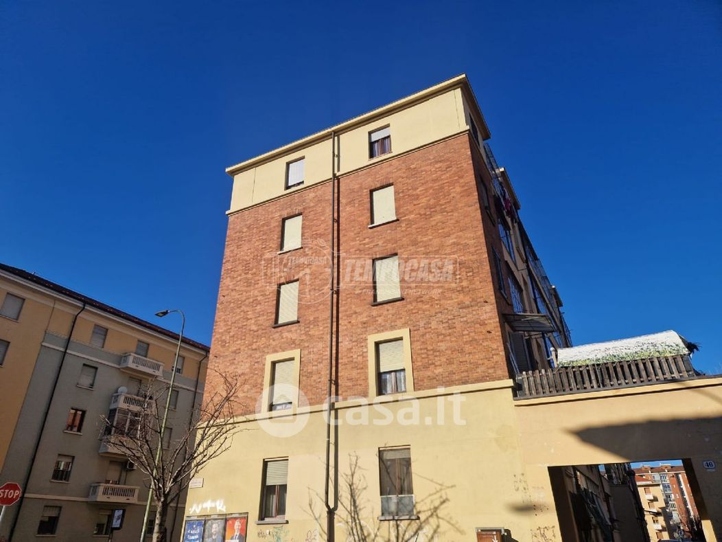 Appartamento in Vendita in Via Giacomo Dina 46 a Torino