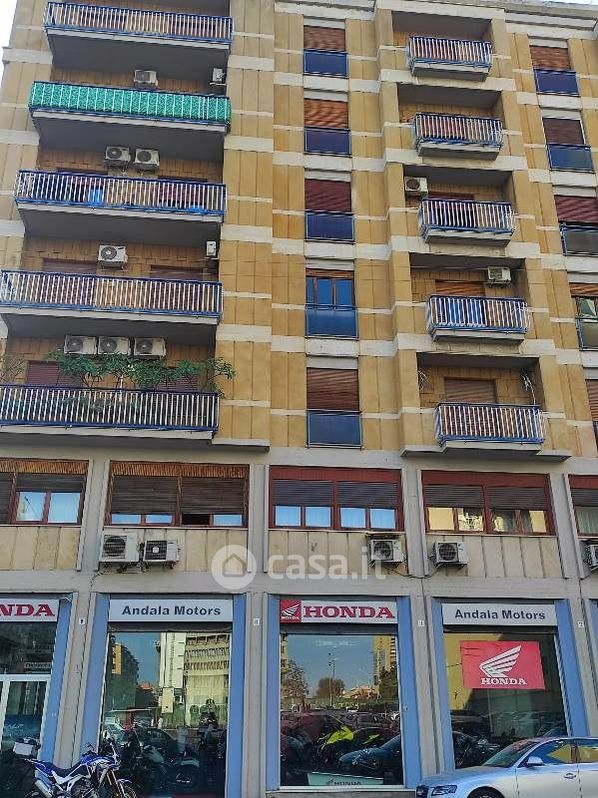Appartamento in Vendita in Via Luigi Sturzo 33 a Catania