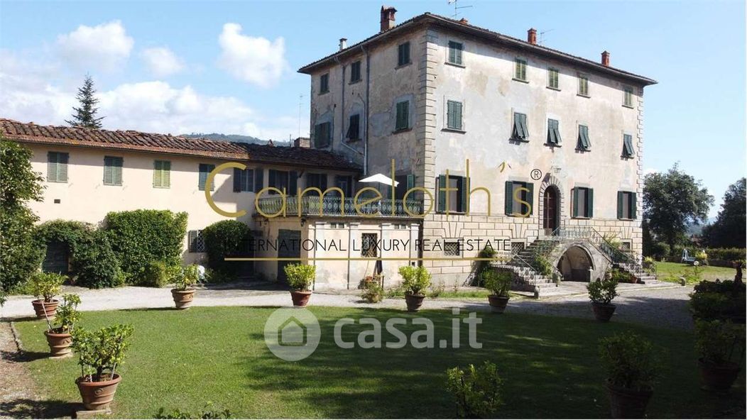 Casa indipendente in Vendita in Via Larga a Lucca