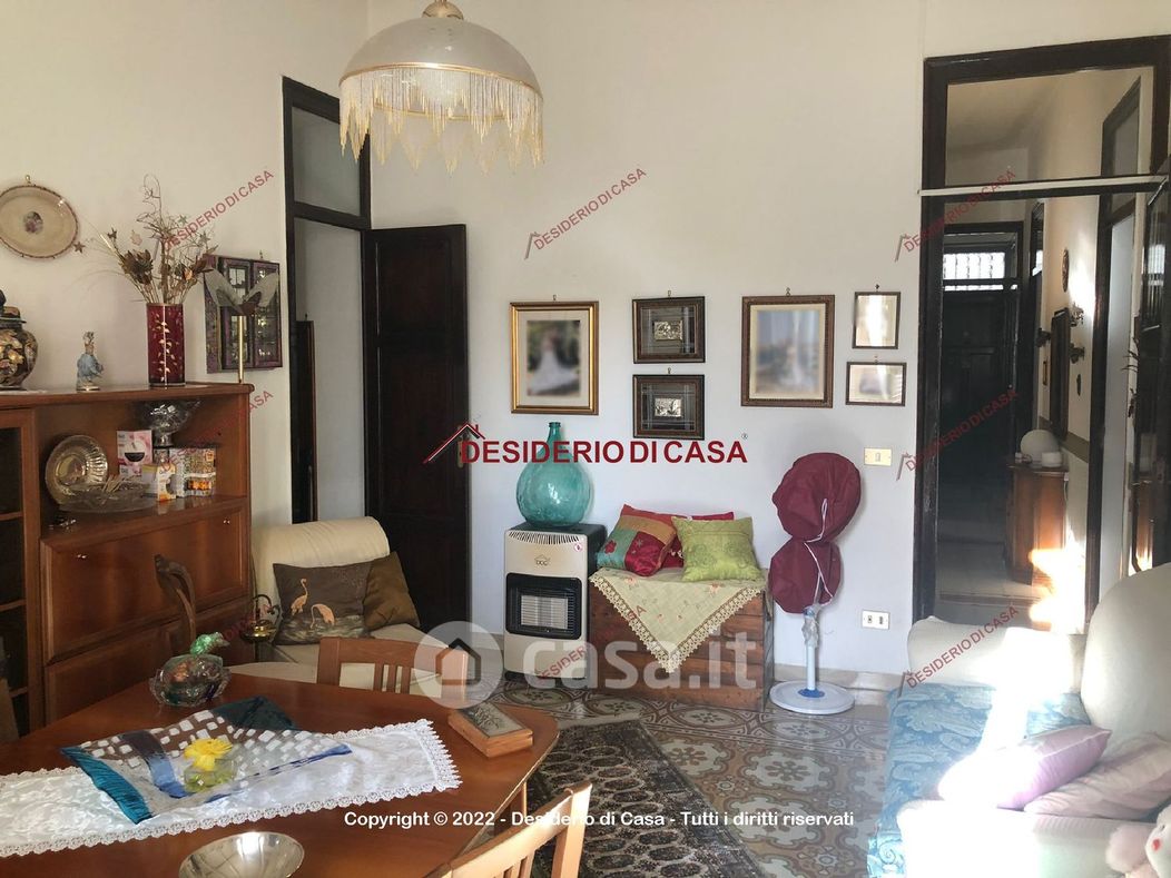 Appartamento in Vendita in Via delle Cliniche 15 a Palermo