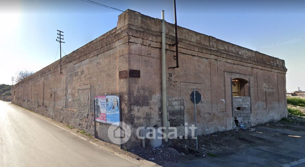 Negozio/Locale commerciale in Vendita in Via Machiavelli 5 a Taranto