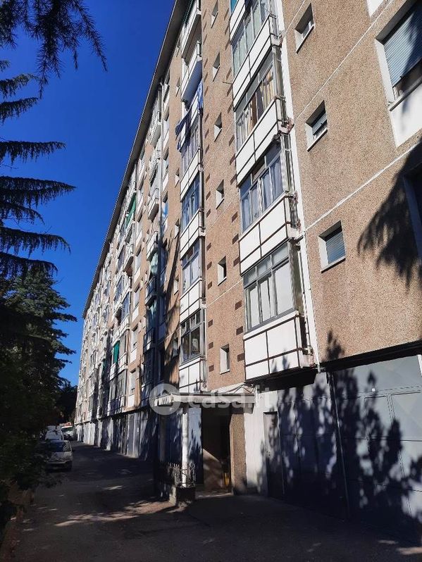 Appartamento in Vendita in Via Giovanni Roveda 20 a Torino