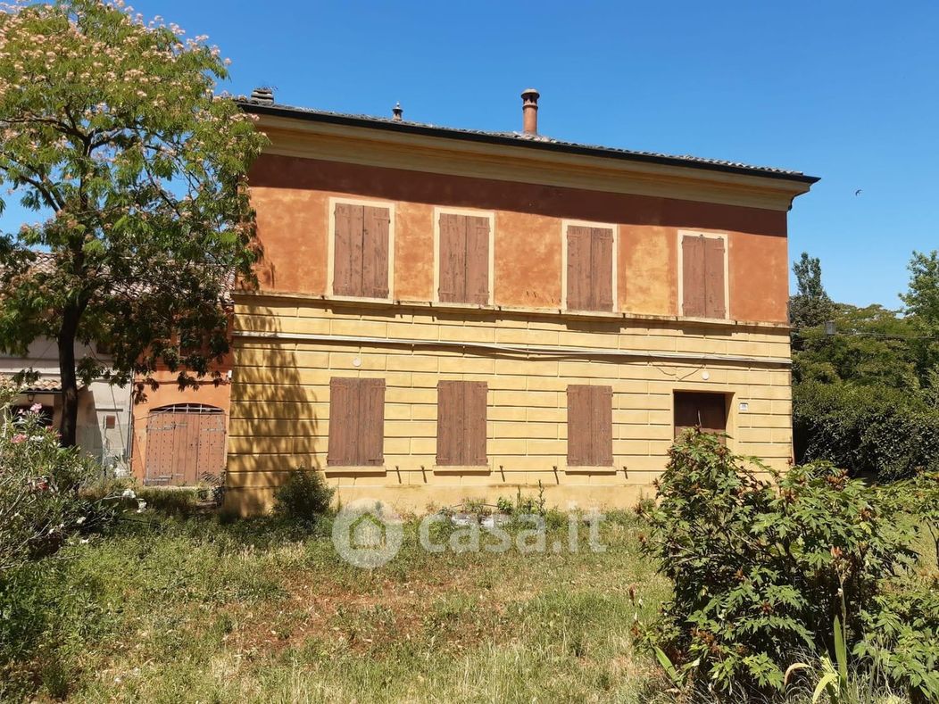 Villa in Vendita in Strada Cognento a Modena