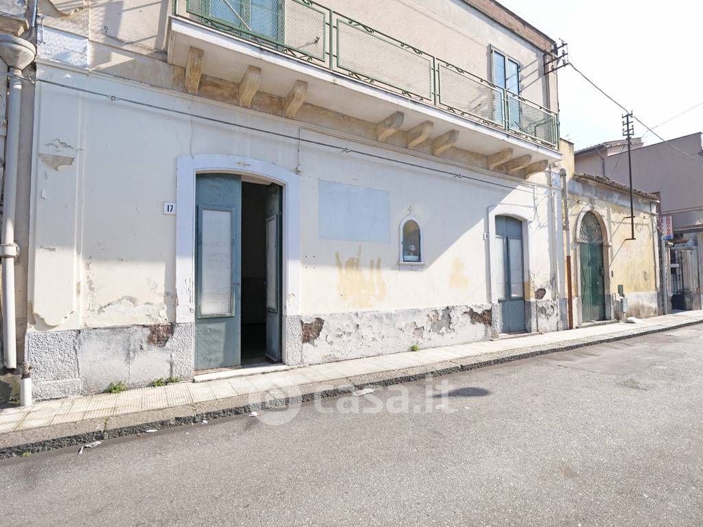 Appartamento in Vendita in Via Carlo Alberto 2 -34 a San Gregorio di Catania