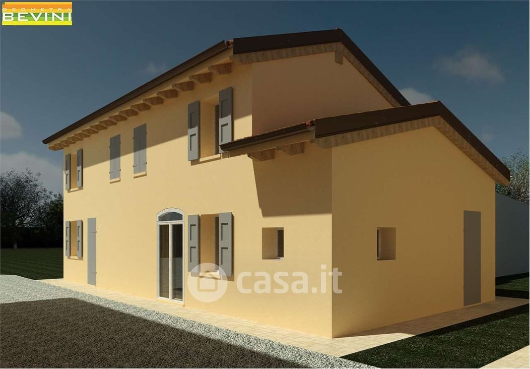 Casa indipendente in Vendita in Strada Grande 189 a Modena
