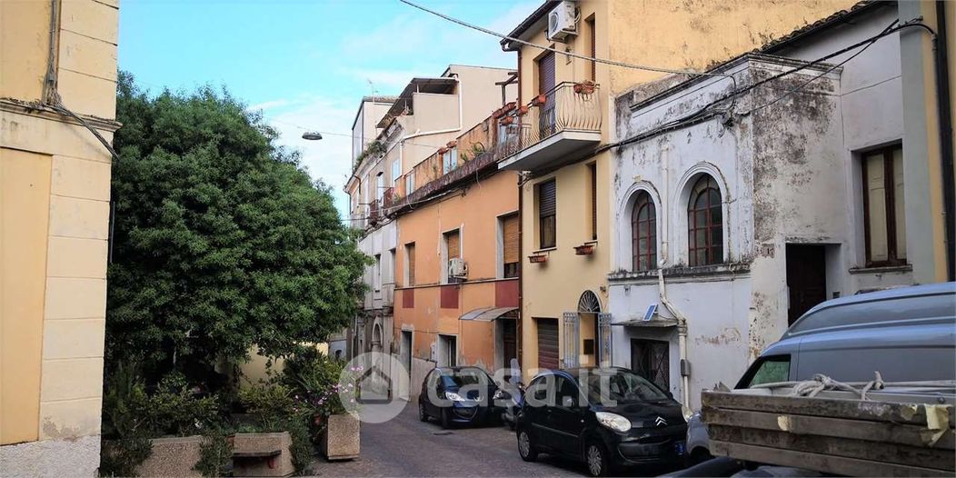 Appartamento in Vendita in Via Francesco Fiorentino 15 a Catanzaro