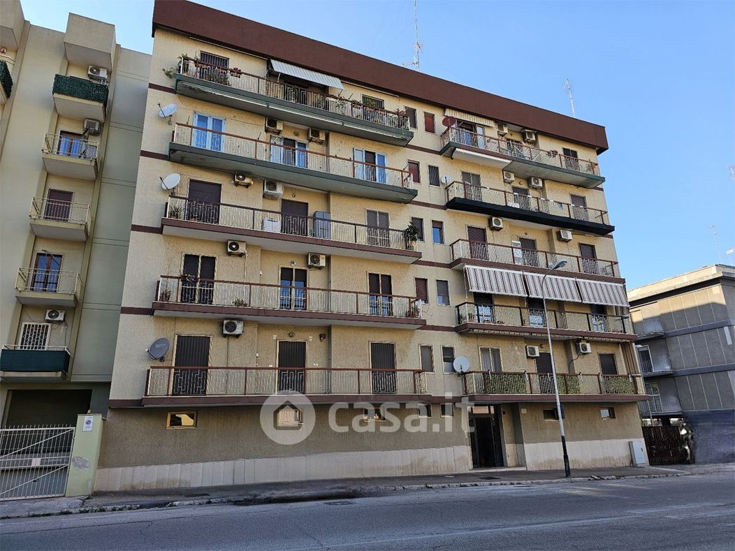 Appartamento in Vendita in Via Lago di Nemi 89 a Taranto