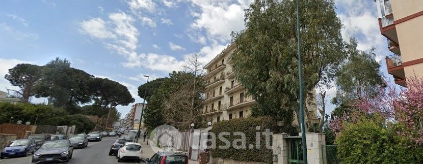 Appartamento in Vendita in Via Alessandro Manzoni a Napoli