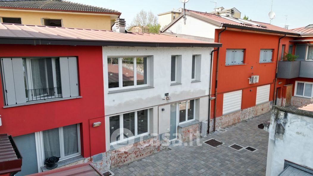Appartamento in Vendita in Via Morbasco 1 a Cremona