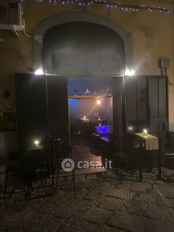 Bar in Vendita in Via Belledonne a Napoli