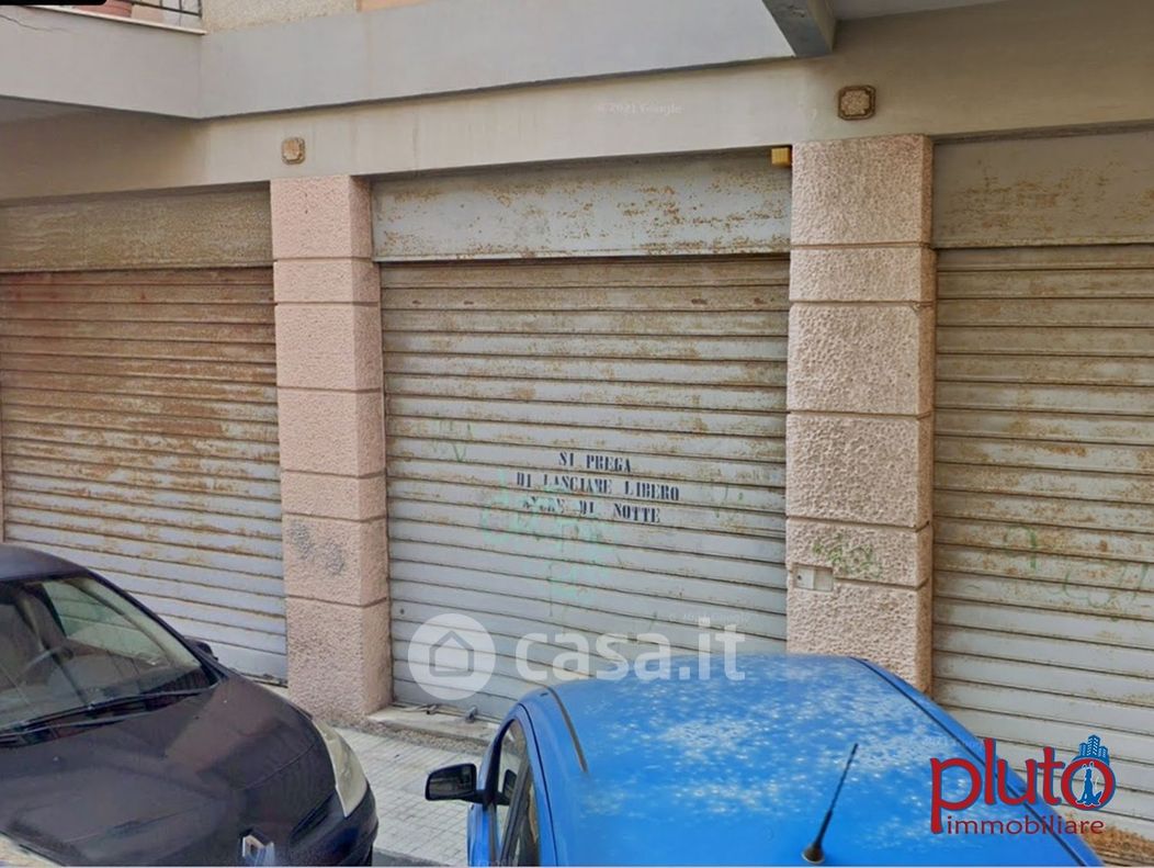 Negozio/Locale commerciale in Affitto in Via Oddo delle Colonne a Messina