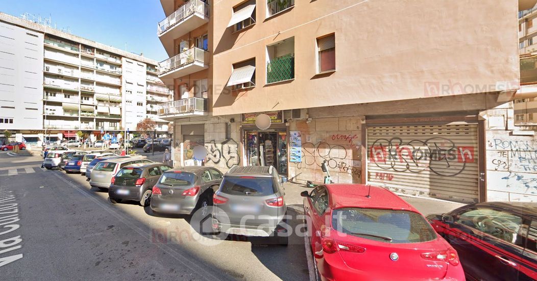 Negozio/Locale commerciale in Affitto in Via Curzio Rufo 3 a Roma