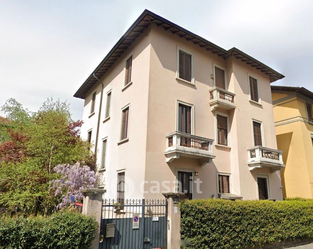 Appartamento in Affitto in Via Alberto Mario 74 a Milano