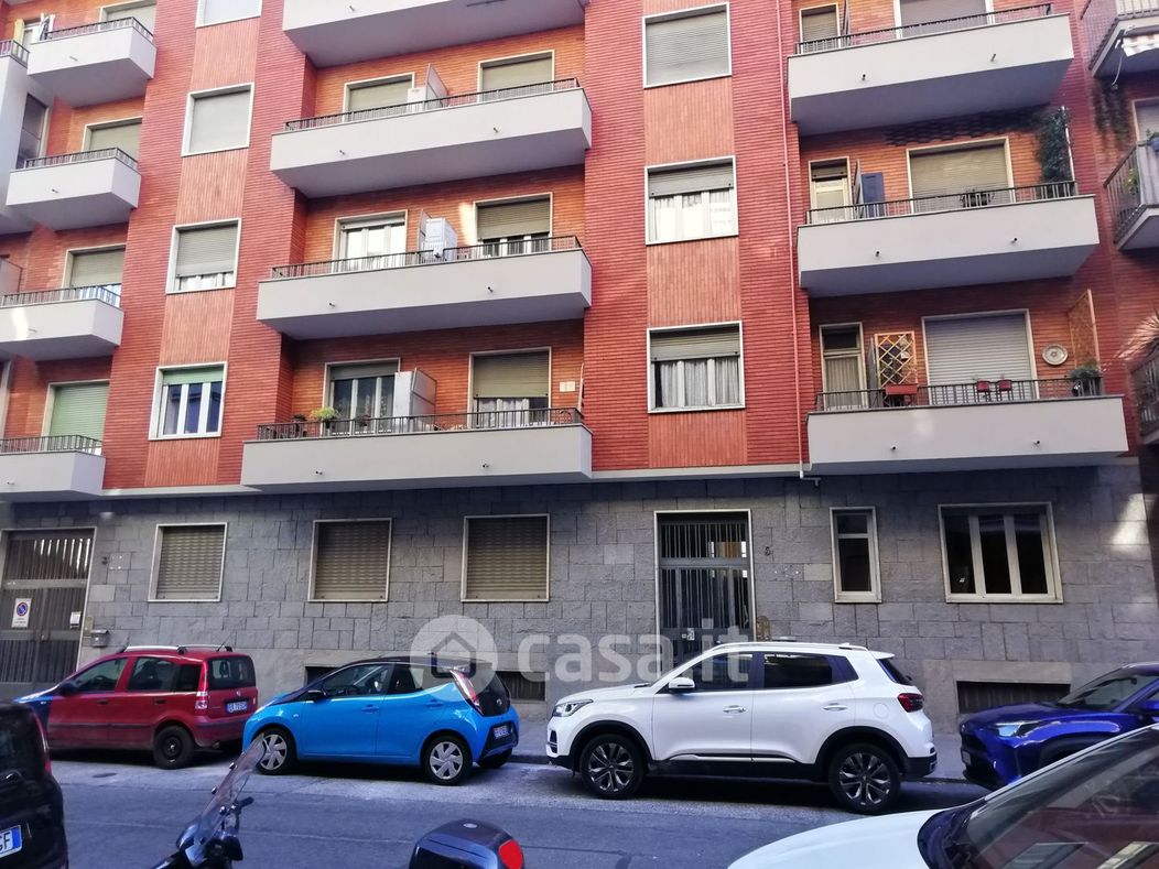 Appartamento in Vendita in Via Alfonso Ogliaro 5 a Torino