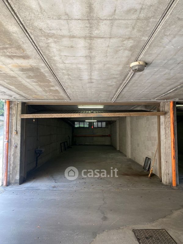 Garage/Posto auto in Vendita in Cadore 52 a Seregno