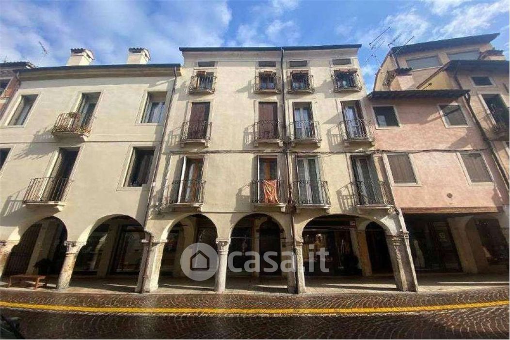 Appartamento in Vendita in Corso Antonio Fogazzaro 154 a Vicenza