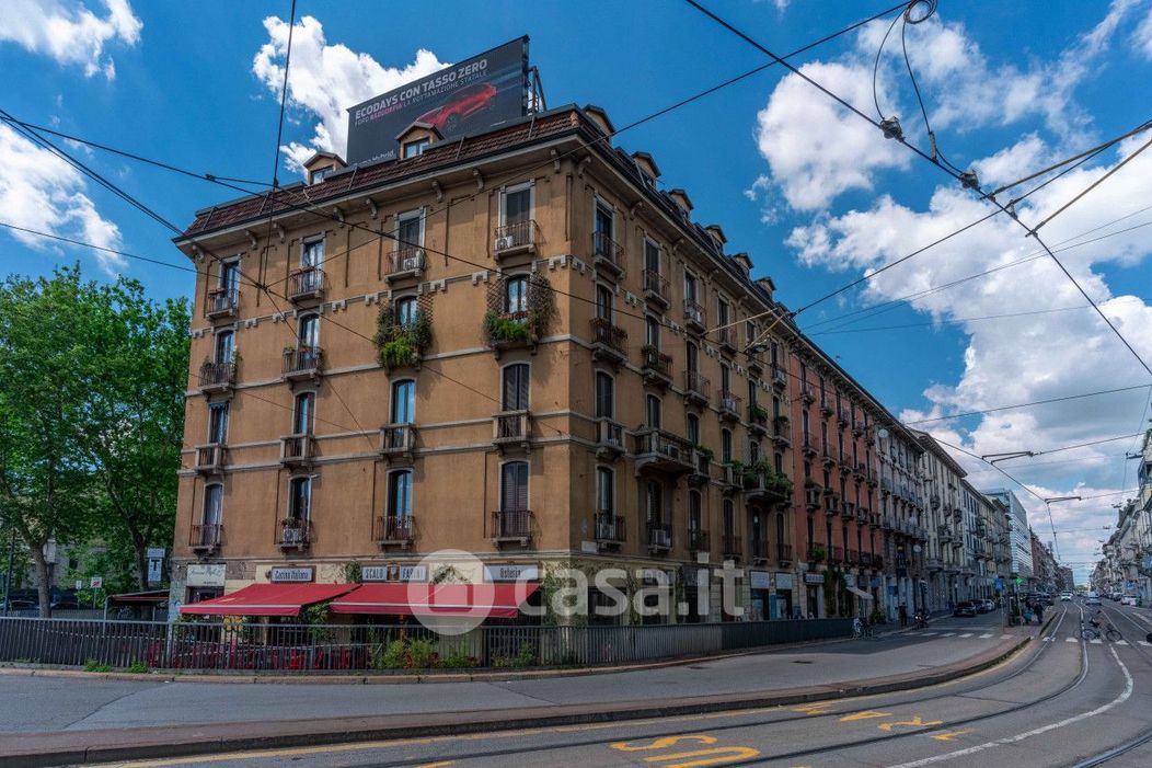 Appartamento in Vendita in Via Carlo Farini 27 a Milano