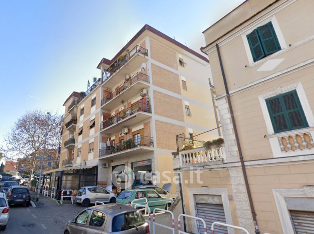 Casa indipendente in Vendita in Via Sapello 53 a Genova