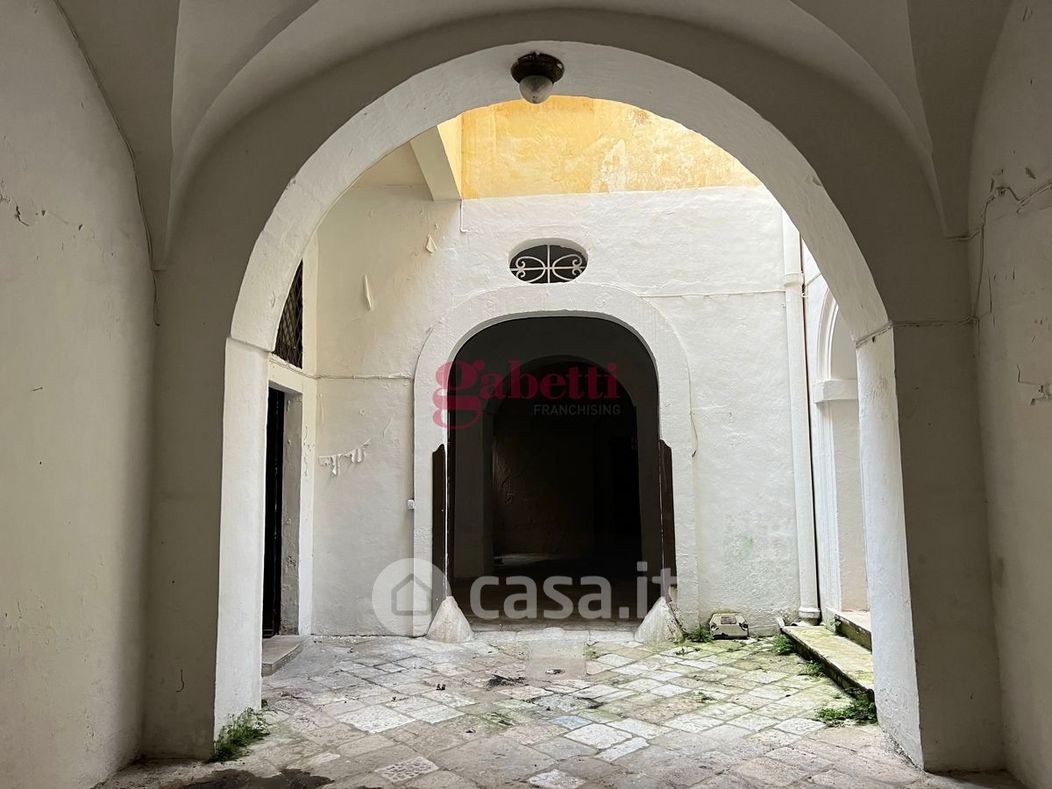 Stabile / Palazzo in Vendita in Via Dasumno 3 a Lecce