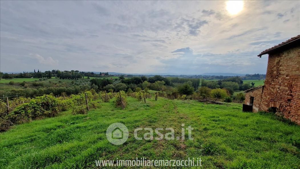 Rustico/Casale in Vendita in Strada di Ginestreto 3 a Siena