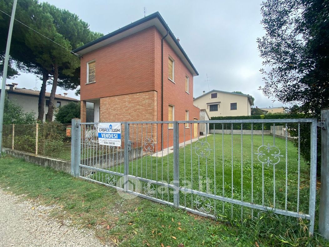 Casa indipendente in Vendita in Via senna 46 a Ravenna