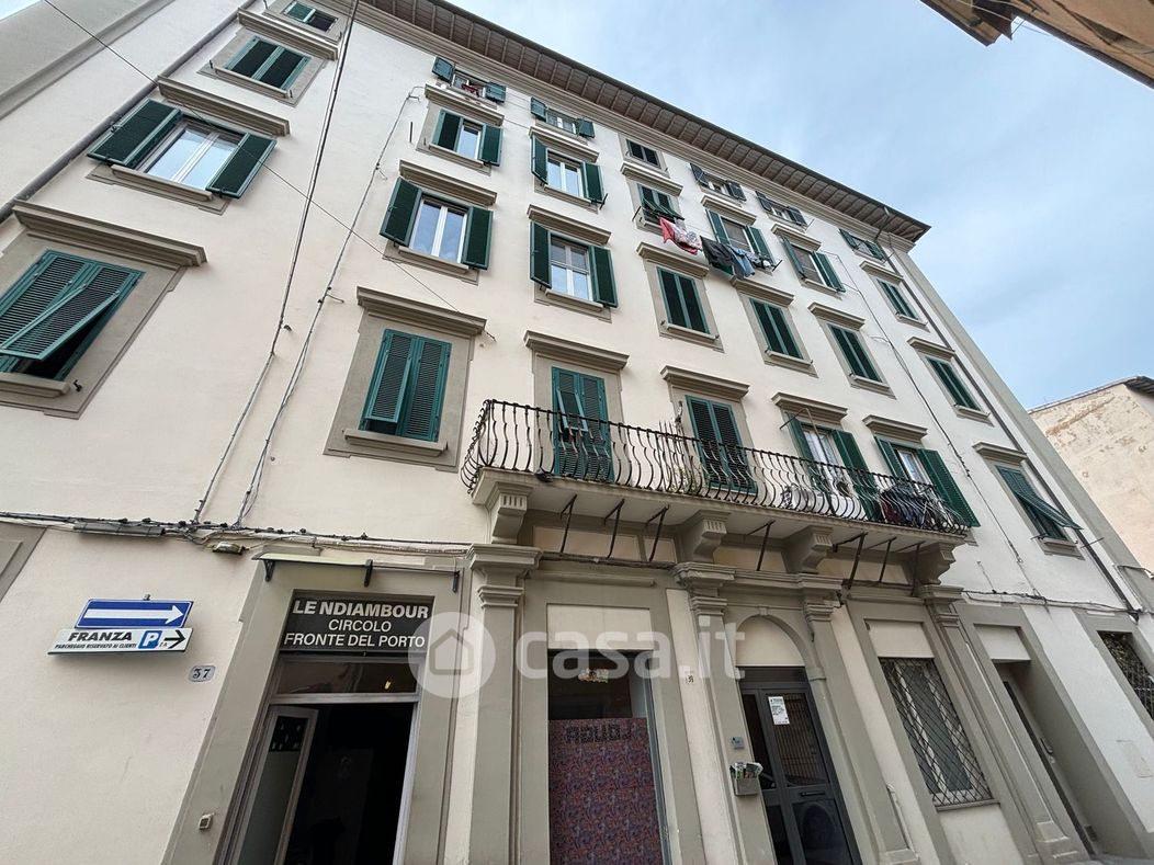 Appartamento in Vendita in Via Pellettier 39 a Livorno