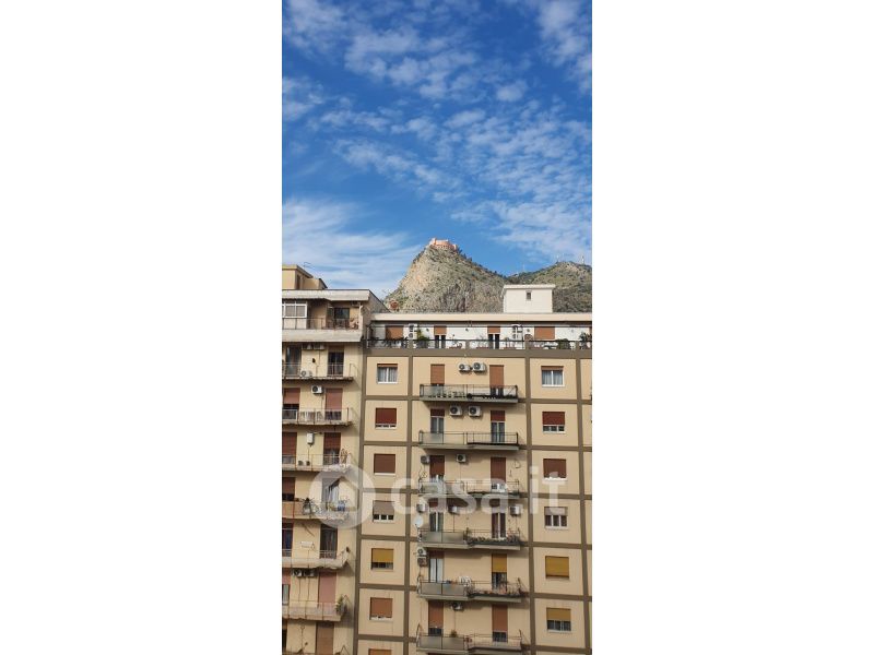 Appartamento in Vendita in Piazza Generale Antonio Cascino a Palermo