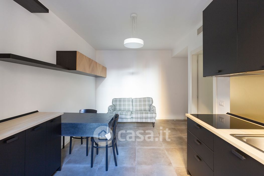 Appartamento in Affitto in Viale Monza 81 a Milano