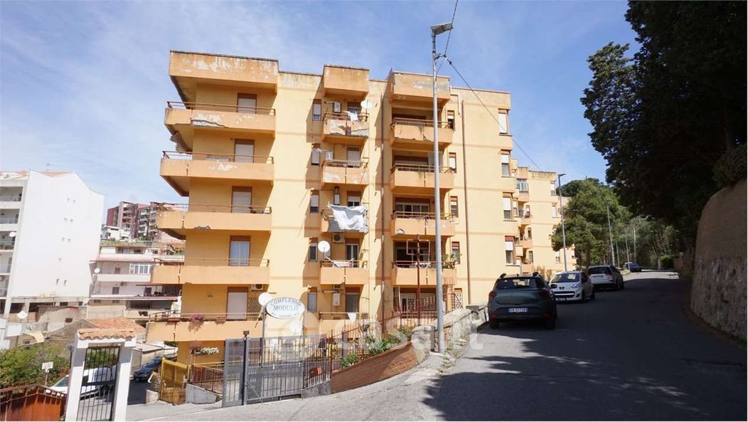 Appartamento in Vendita in Salita Tremonti 57 a Messina