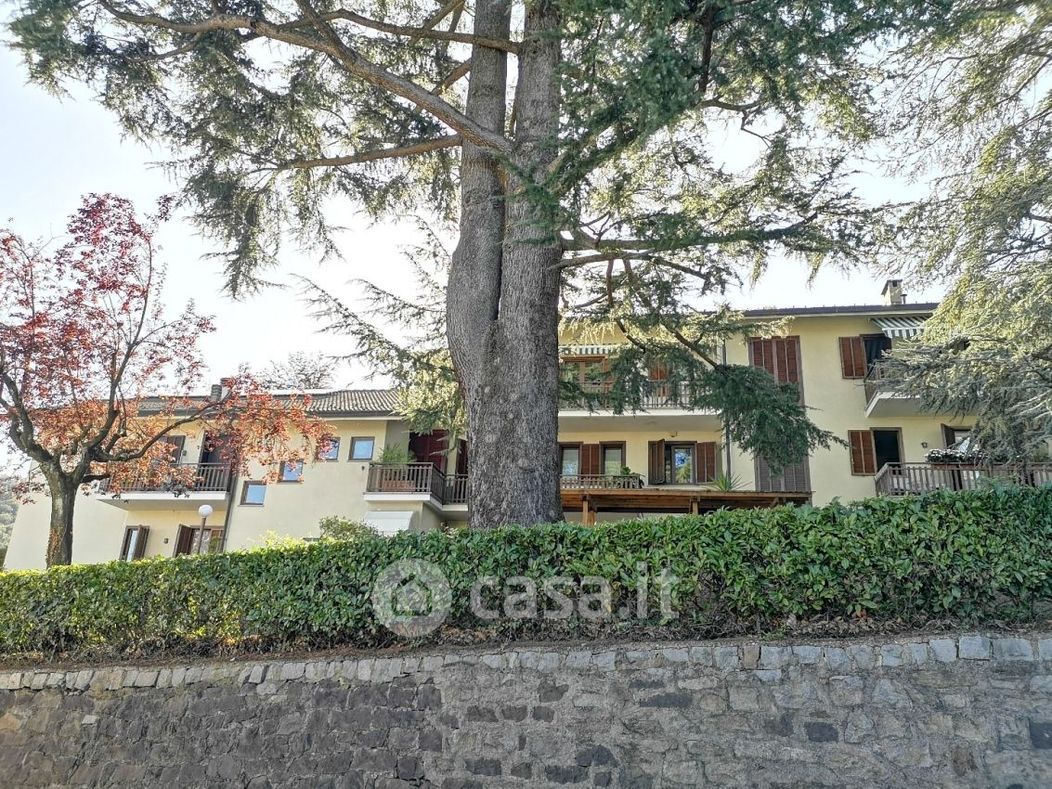 Appartamento in Vendita in Via Santuario d'Oropa 345 a Biella