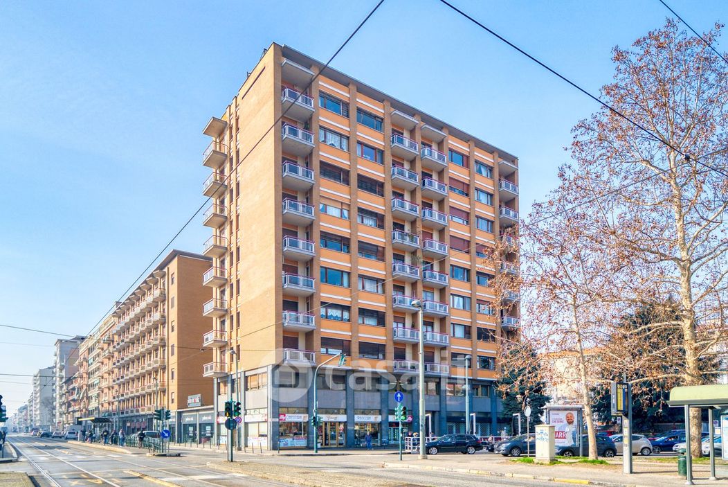 Appartamento in Vendita in Piazza Derna 207 a Torino