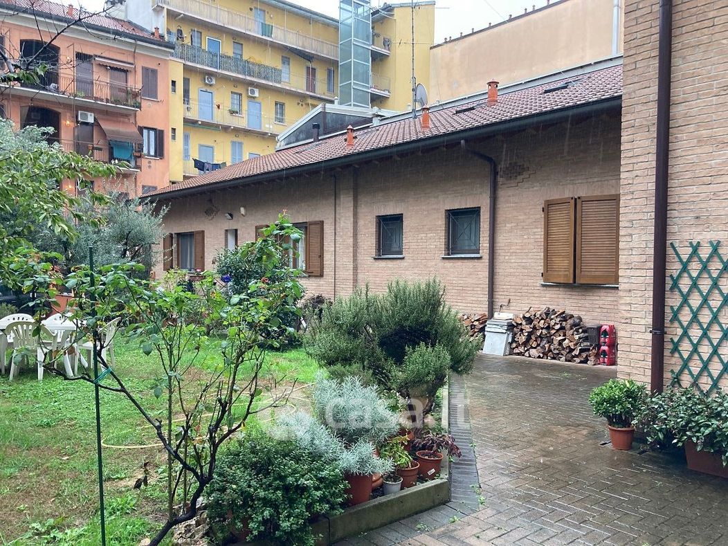 Casa indipendente in Vendita in Via Carlo Imbonati 75 a Milano