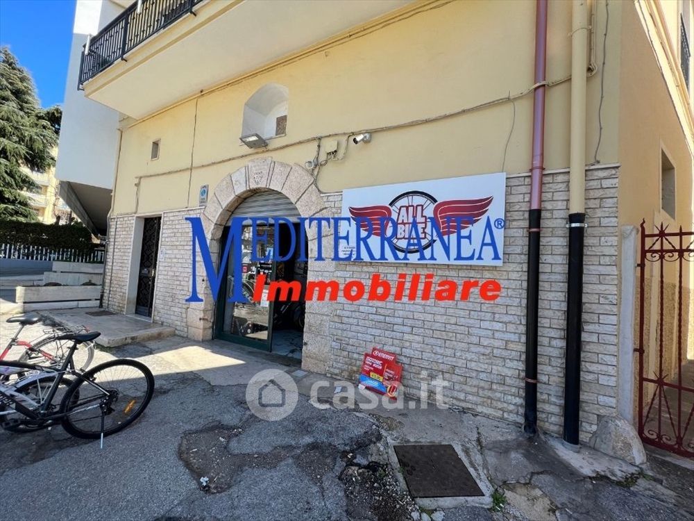 Negozio/Locale commerciale in Vendita in a Ruvo di Puglia