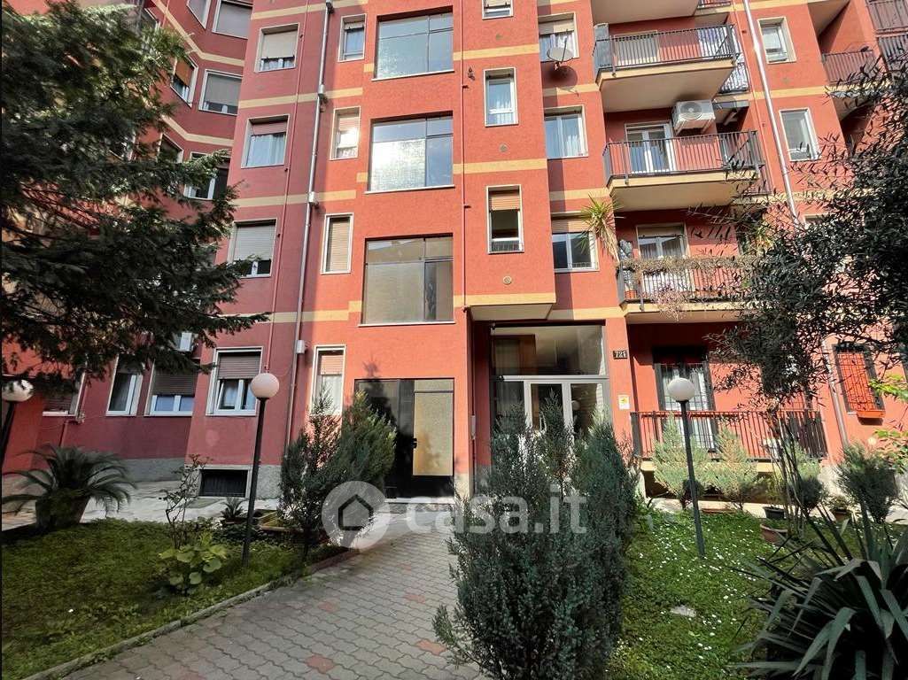 Appartamento in Vendita in Via Luigi Ornato 72 a Milano