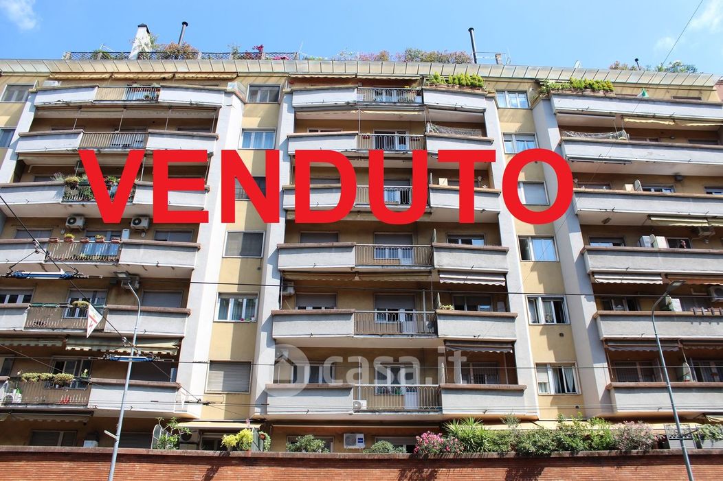Appartamento in Vendita in Via Rembrandt 12 a Milano