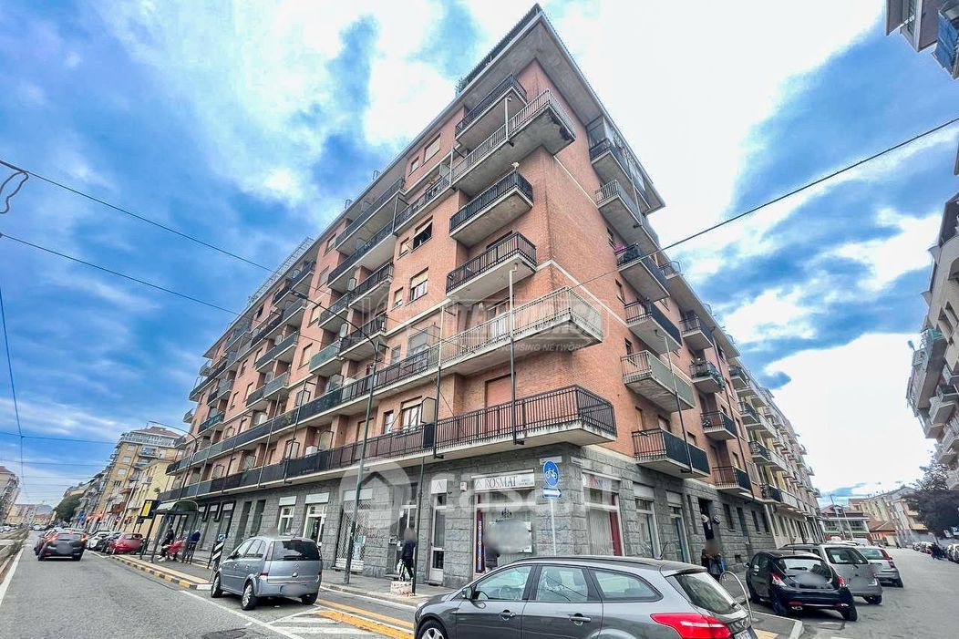 Appartamento in Vendita in Via Lanzo 67 a Torino