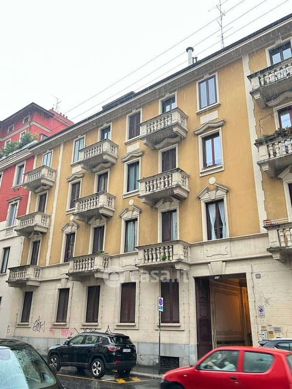Appartamento in Vendita in Via Spartaco 36 a Milano