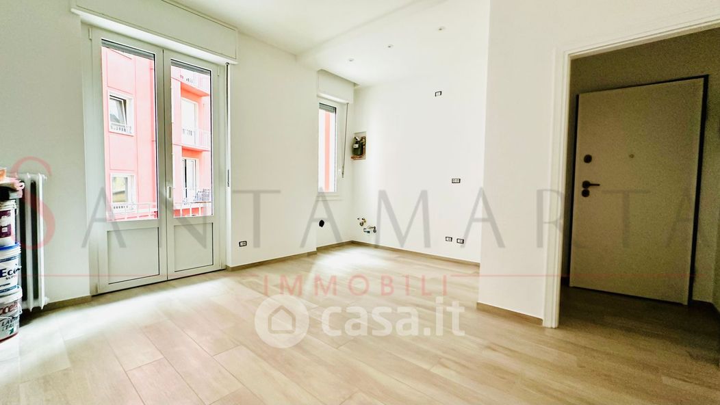 Appartamento in Affitto in Via Mantova a Milano