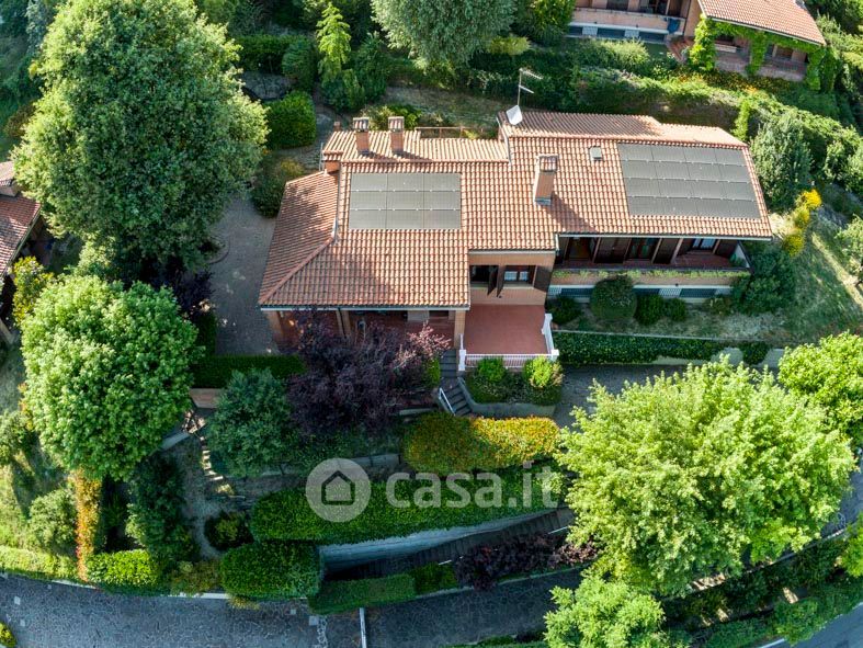 Villa in Vendita in Via di Monte Albano 31 a Bologna