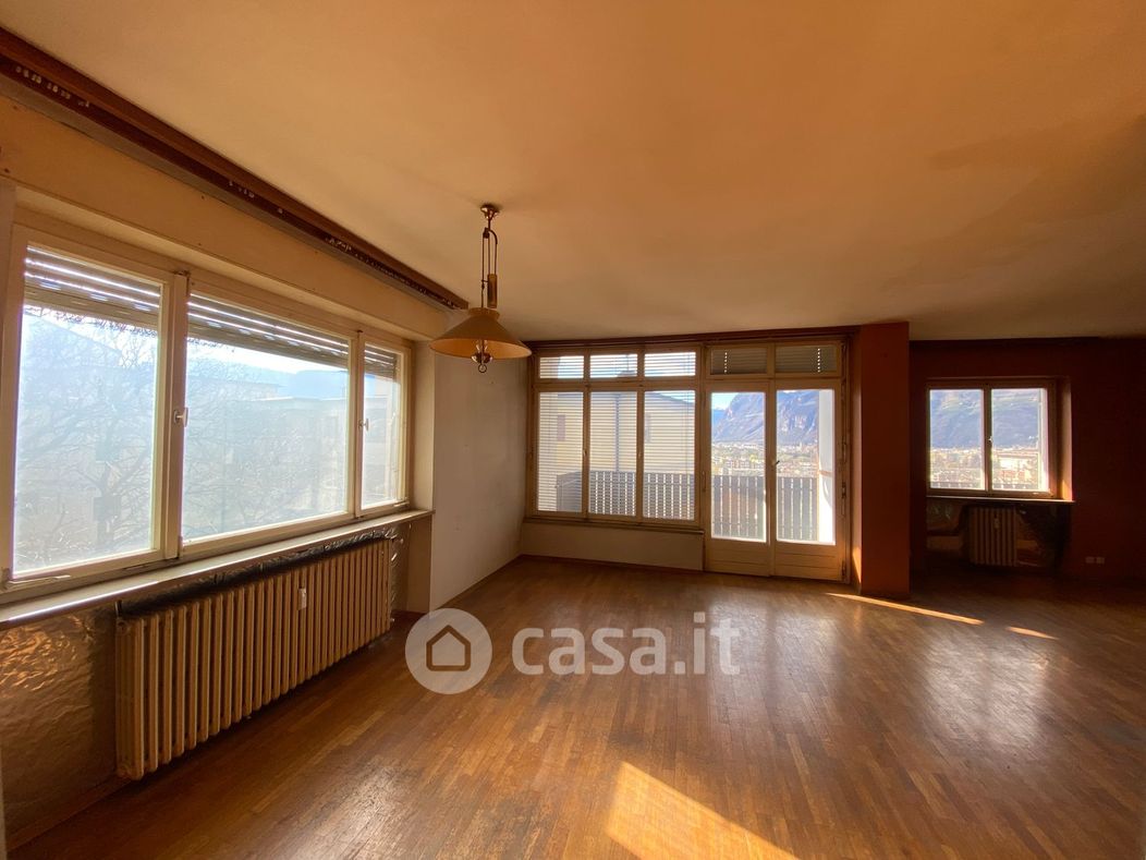 Appartamento in Vendita in Via Castel Flavon a Bolzano