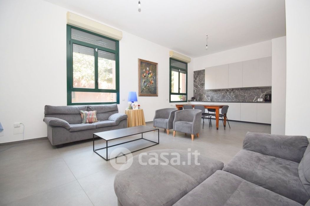 Appartamento in Vendita in Via Bolama 7 a Milano