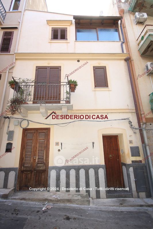 Appartamento in Affitto in Via Paternostro 41 a Bagheria
