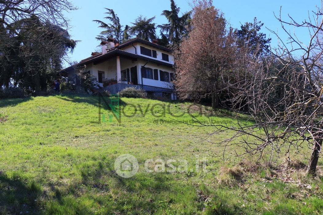 Villa in Vendita in Strada Marenga 16 a Salsomaggiore Terme