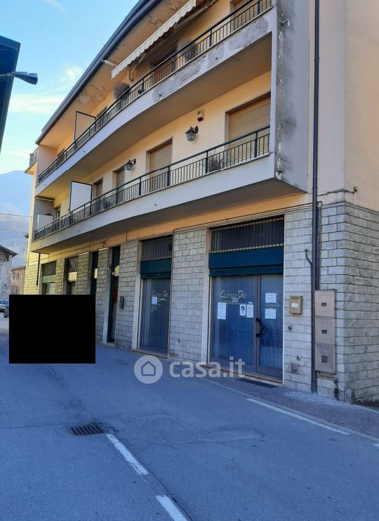 Negozio/Locale commerciale in Vendita in Via Porta Castello 8 a a Cividate Camuno