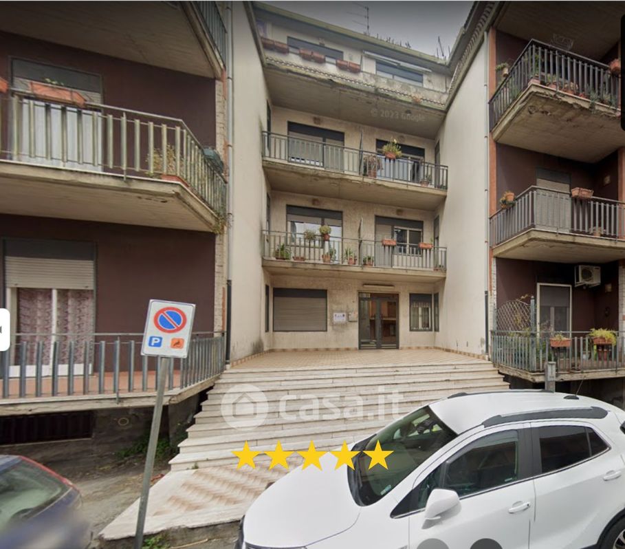 Appartamento in Vendita in Via Francesco Crispi a Belpasso
