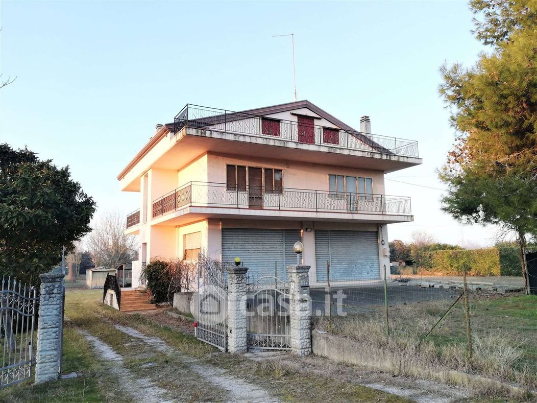 Casa indipendente in Vendita in Via F. Baracca 78 a Cavallino-Treporti